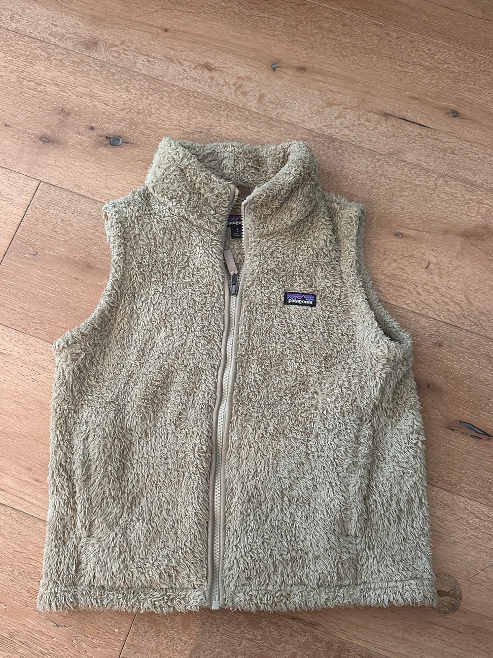 Patagonia Fuzzy Vest Tan  size 12